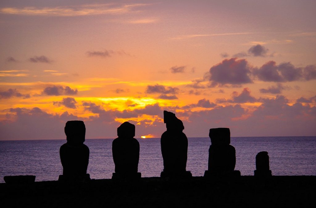 Easter Island & Santiago and Valparaiso 10 days